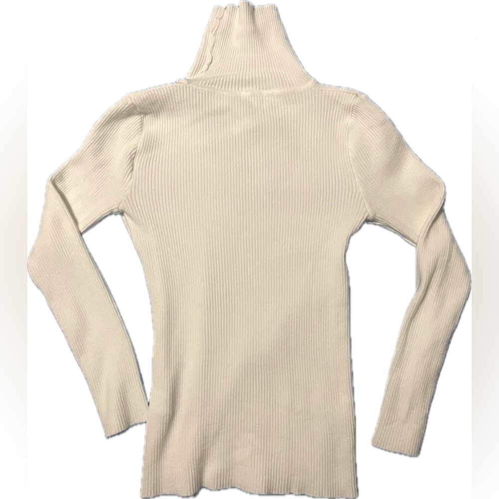 Cream/White Fitted Turtleneck Size S